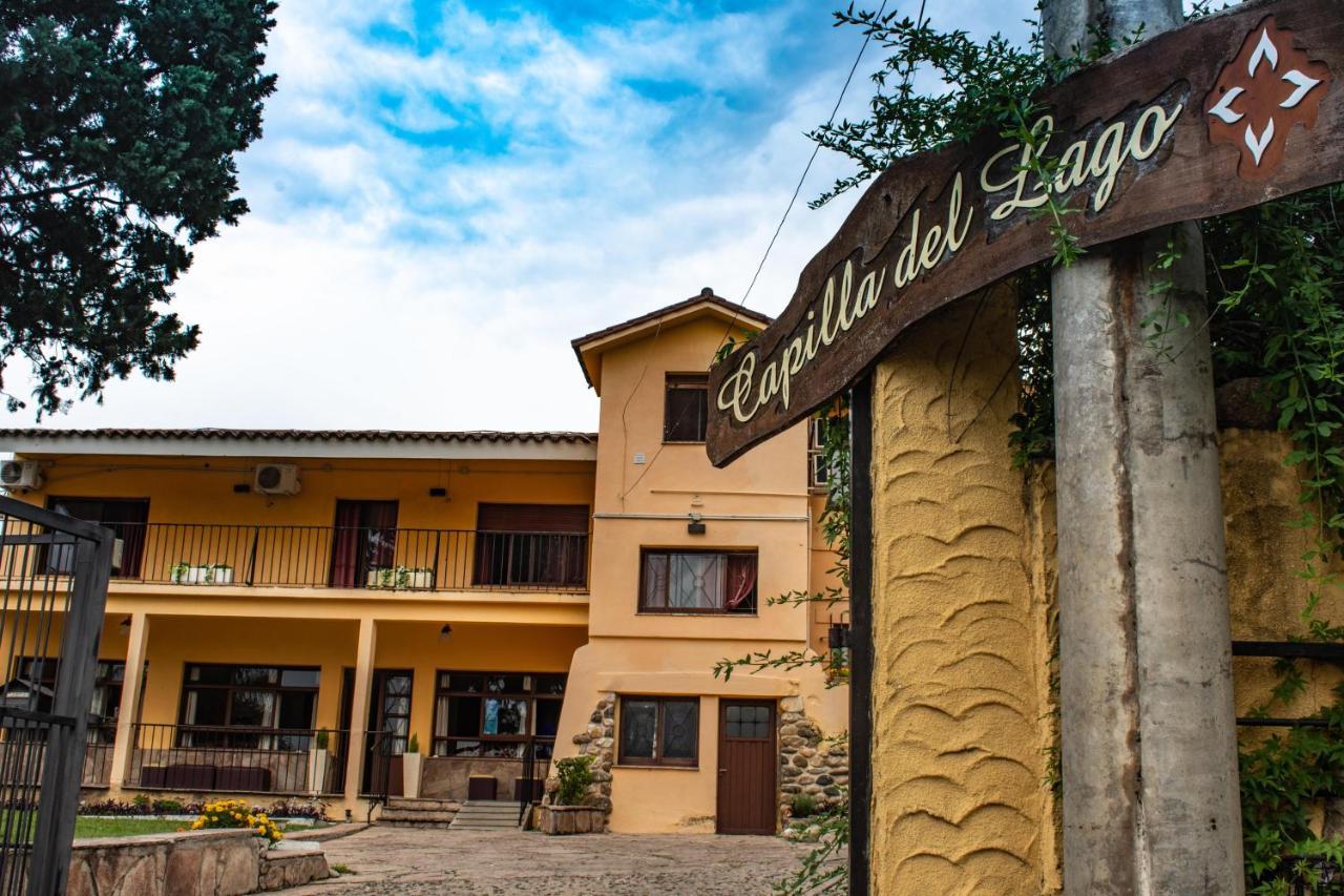 Hotel Capilla Del Lago Villa Carlos Paz Exterior foto